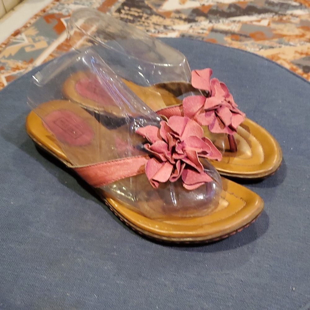 Comfy Pink Flower Merona Sandals Size 10 - Picture 3 of 7